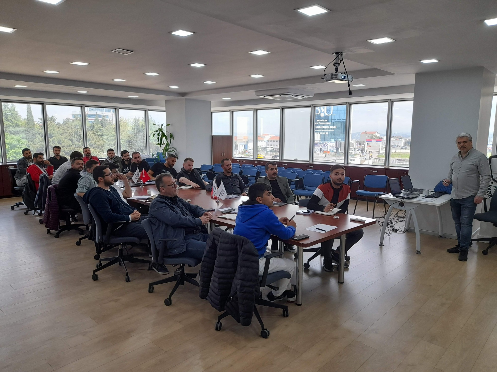 Depreme Dayanıklı Yapılarda Beton ve Betonarme Deneyleri kursumuzu İstanbul’da düzenliyoruz